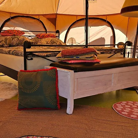 캠프장 Beheizte Jurte Zelt Glamping Winter Hessen Main-kinzig 슐로크텐